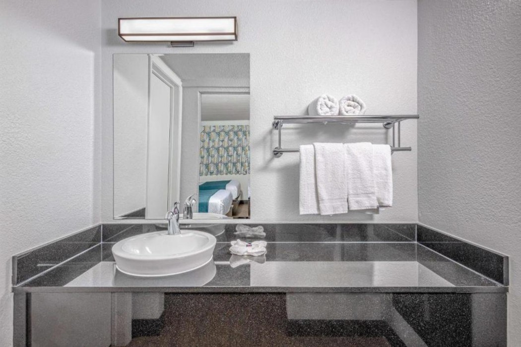 Motel6 Euless, TX - Dallas 16/28