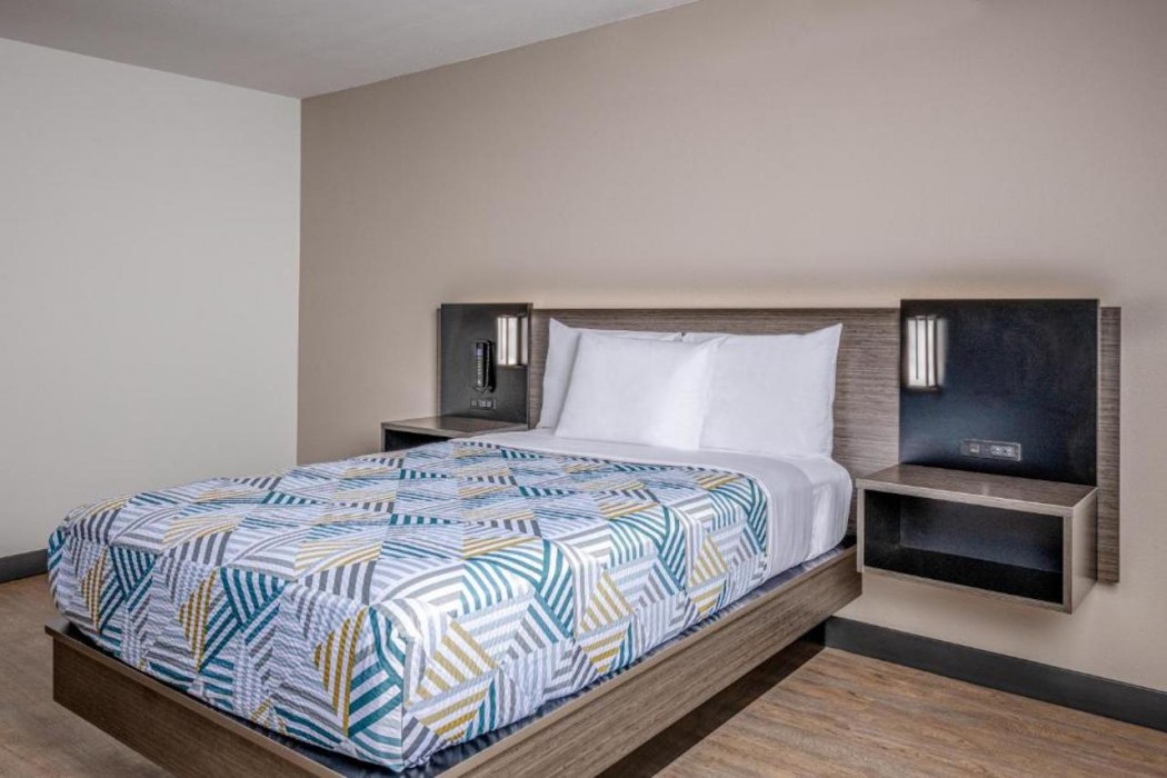 Motel6 Euless, TX - Dallas 10/28