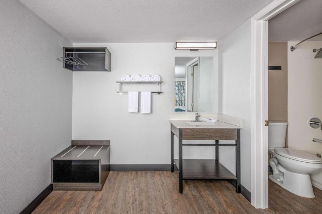 Motel6 Euless, TX - Dallas 14/28