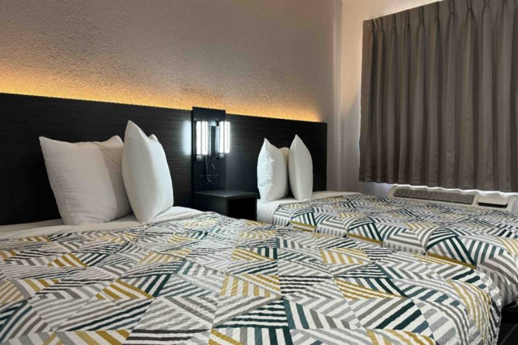 Motel6 Bradenton, FL 22/63