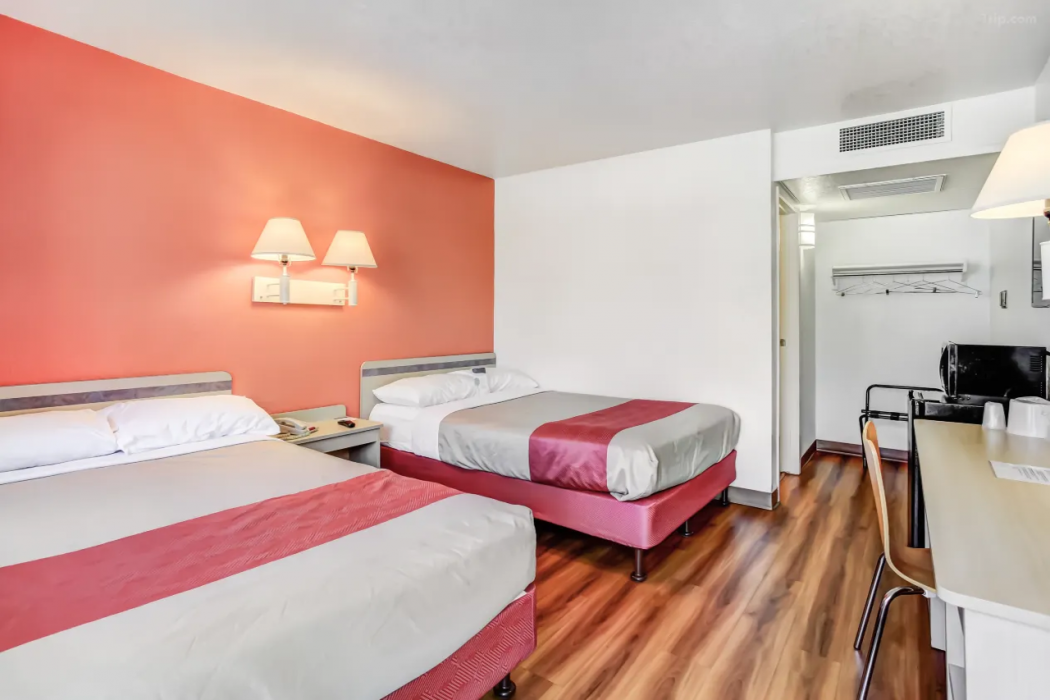 Motel6 Medford, OR 11/40