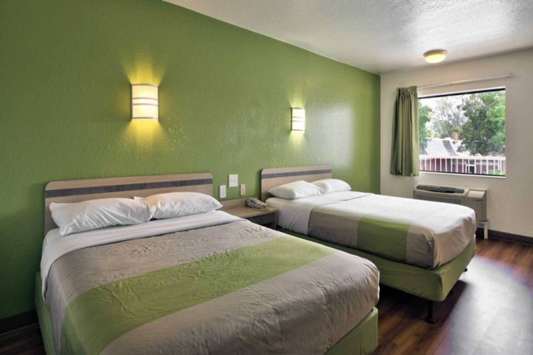 Motel6 Tallahassee, FL - Downtown 13/59
