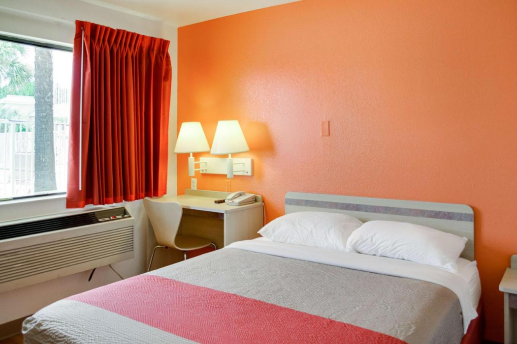 Motel6 Gulfport, MS – Airport 11/48
