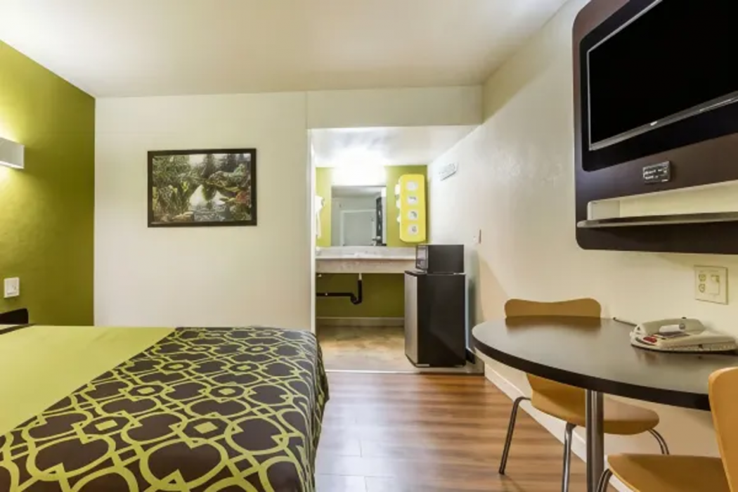 Rodeway Inn Downtown Hanford 12/20