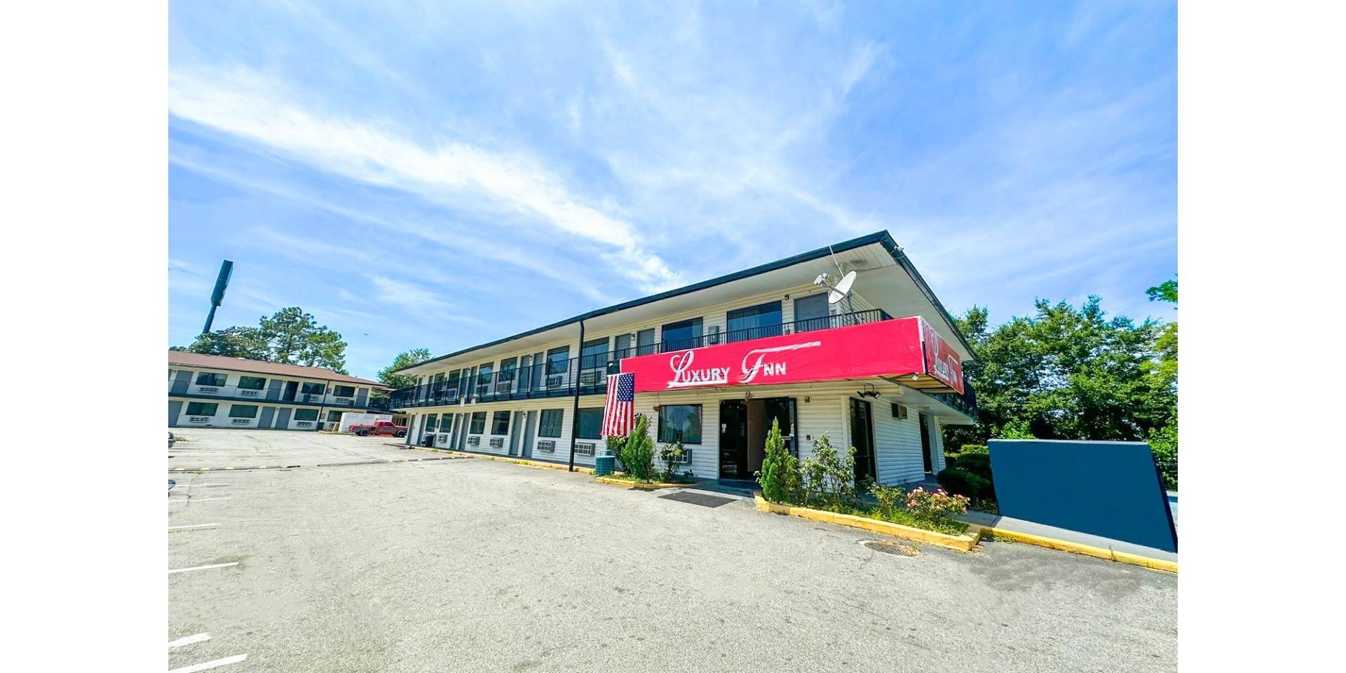 Luxury Inn By OYO Albany image