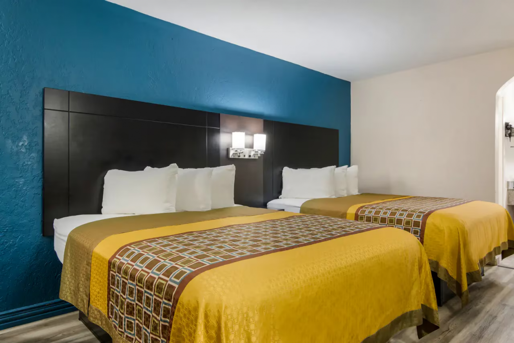 Rodeway Inn Broken Bow-Hochatown 4/10