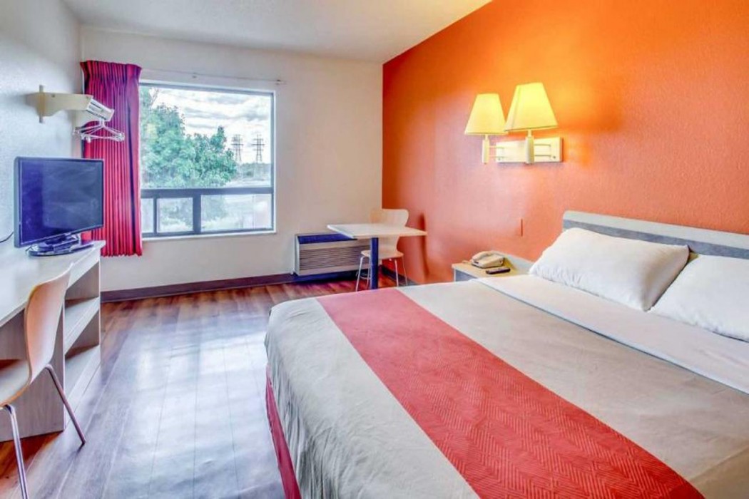 Motel6 Amherst, NY - Buffalo 10/44