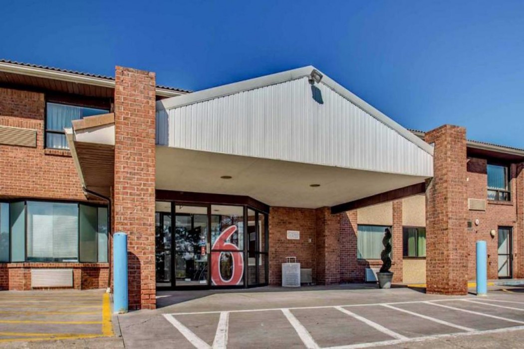 Motel6 Amherst, NY - Buffalo in BUFFALO - NY