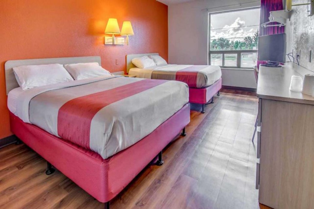 Motel6 Amherst, NY - Buffalo 11/44