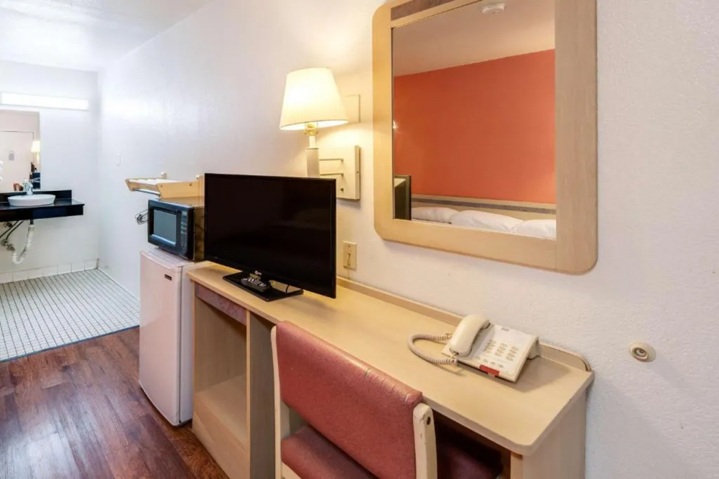 Motel6 Greenville, TX 9/45