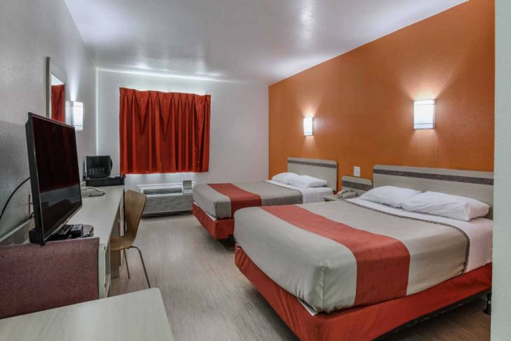 Motel6 Pasadena, TX 15/45