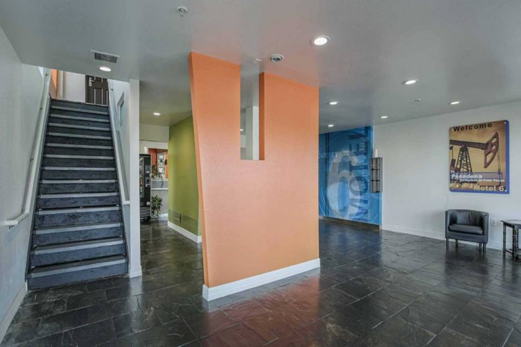 Lobby at Motel6 Pasadena, TX, PASADENA - TX