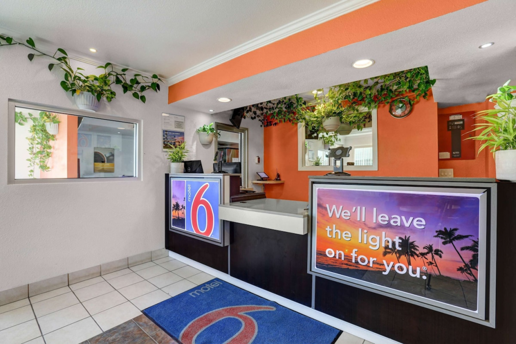 Lobby at Motel6 King City, CA, KING CITY - CA