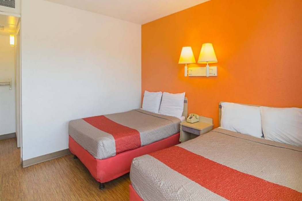 Motel6 Laramie, WY 20/52