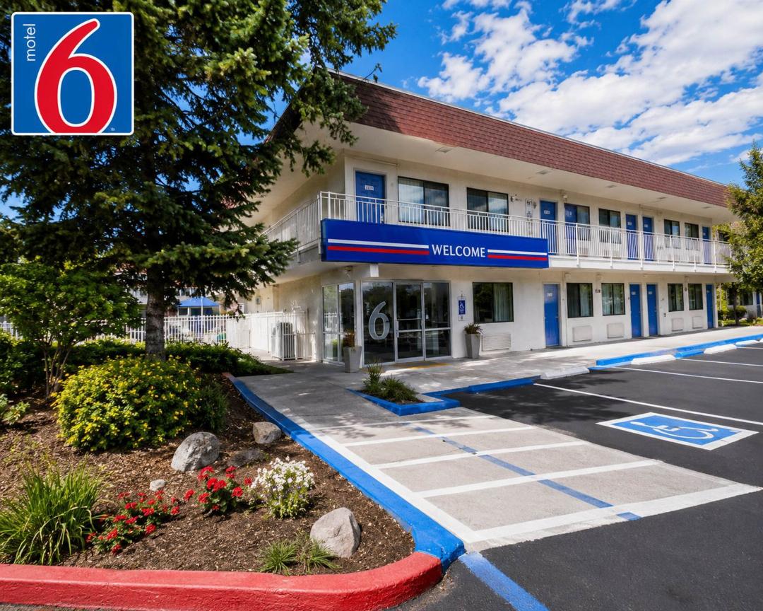 Motel6 Yreka, CA in YREKA - CA