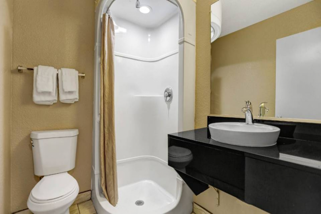 Rodeway Inn Red Bluff I-5 7/9