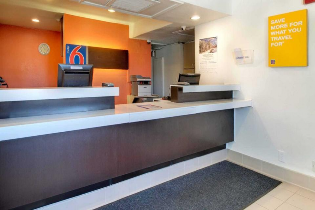 Motel6 Capitol Heights, MD - Washington 7/28