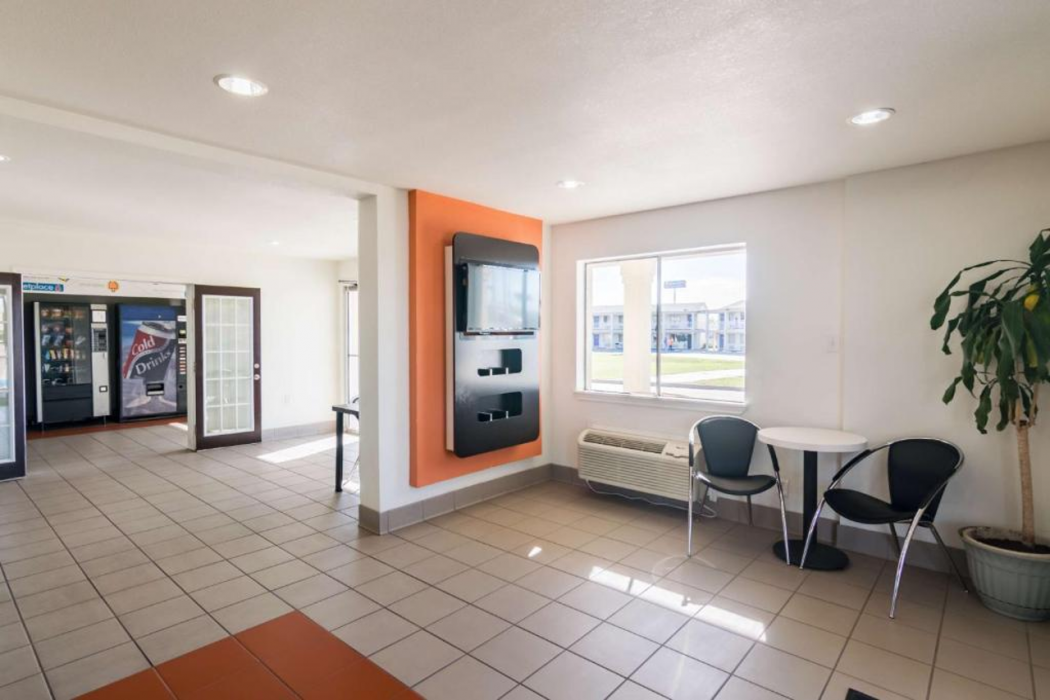 Motel6 Wichita Falls, TX - North 11/63