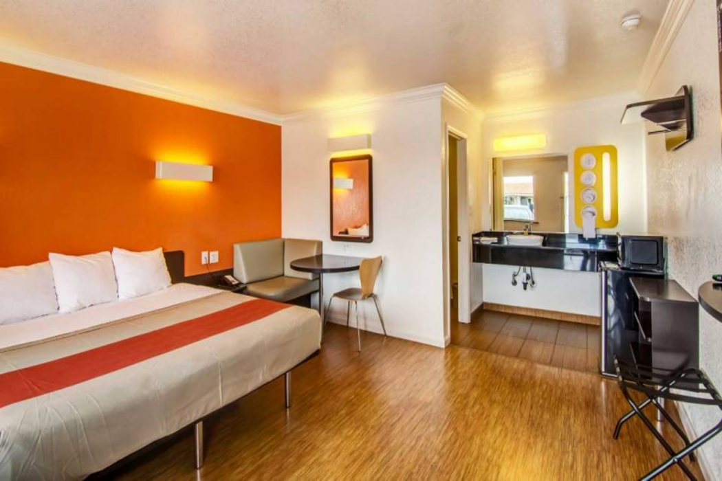 Motel6 Manteca, CA 12/45