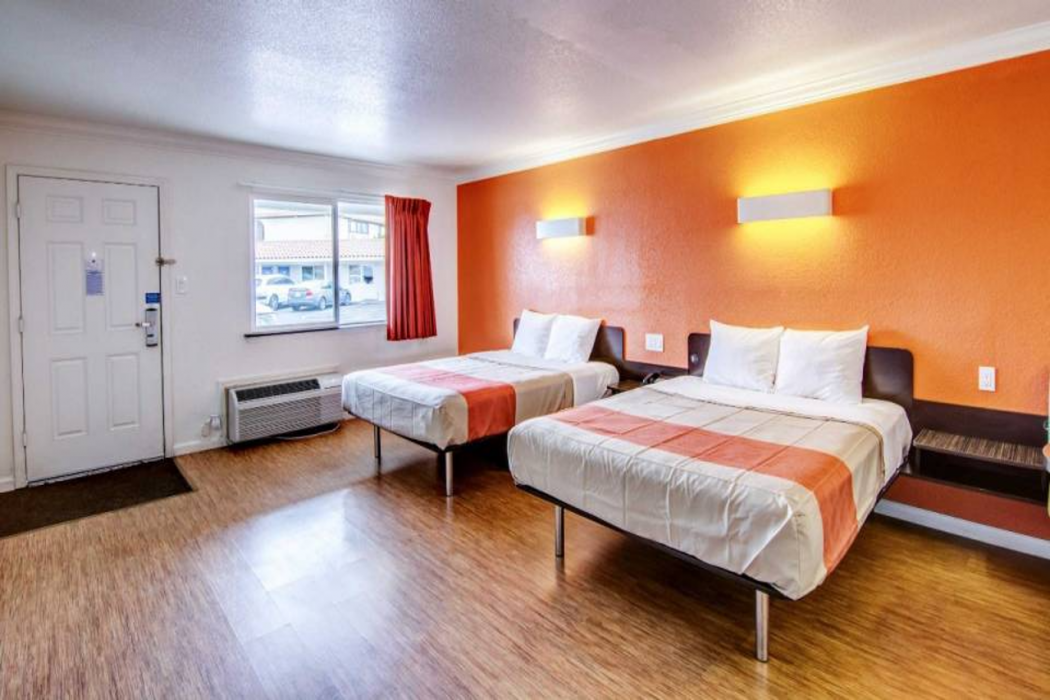 Motel6 Manteca, CA 15/45