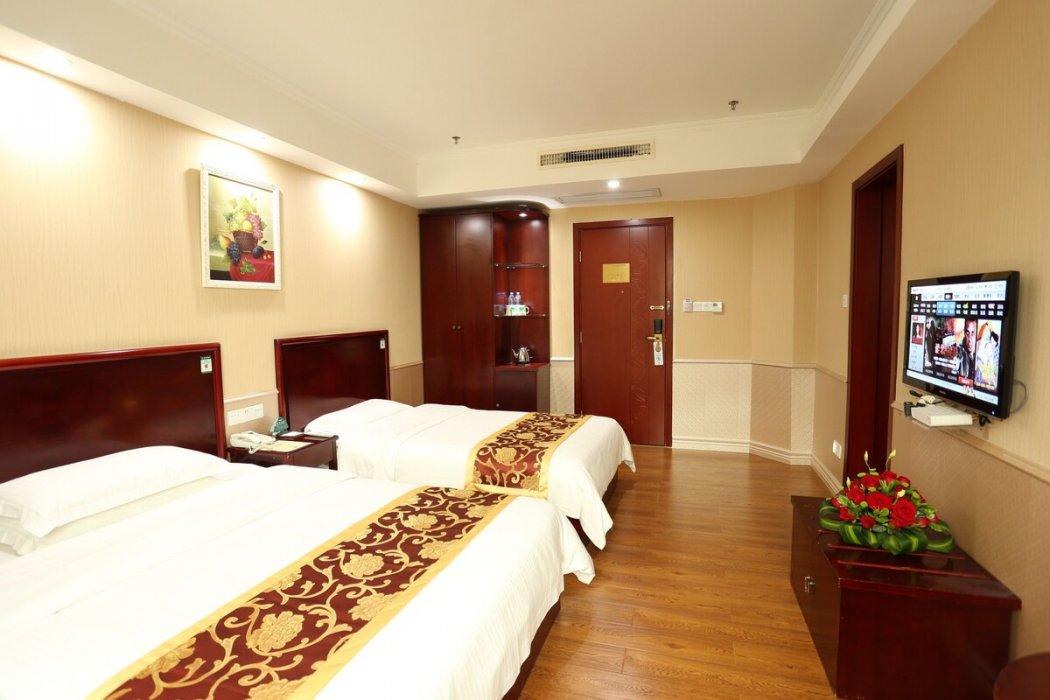 GreenTree Inn Jieyang Municipal Government Express Hotel 25/28