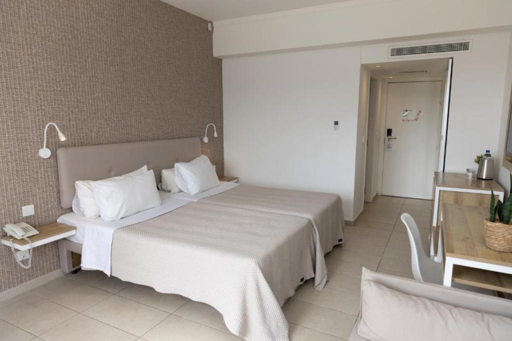 Venus Beach Hotel 21/57