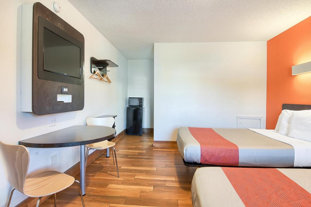 Motel6 Harrisonburg, VA - South 19/47