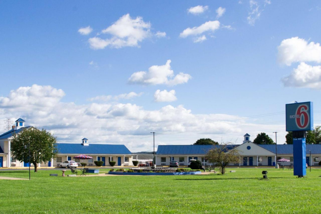 Motel6 Harrisonburg, VA - South 6/47