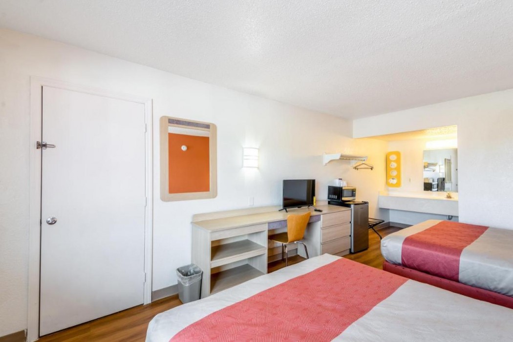 Motel6 Anniston, AL 11/39