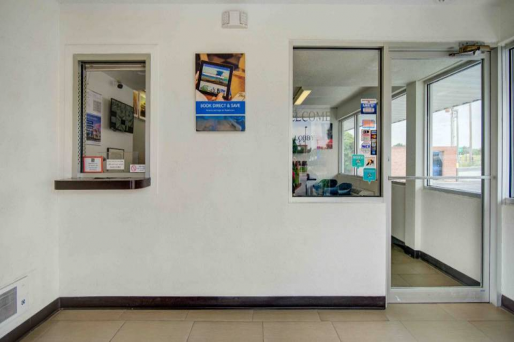 Motel6 Lima, OH 5/56