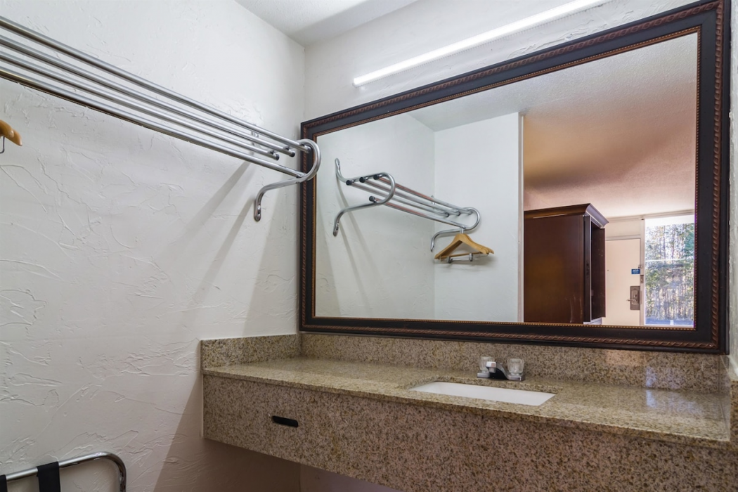 Motel6 Townsend, GA 25/55
