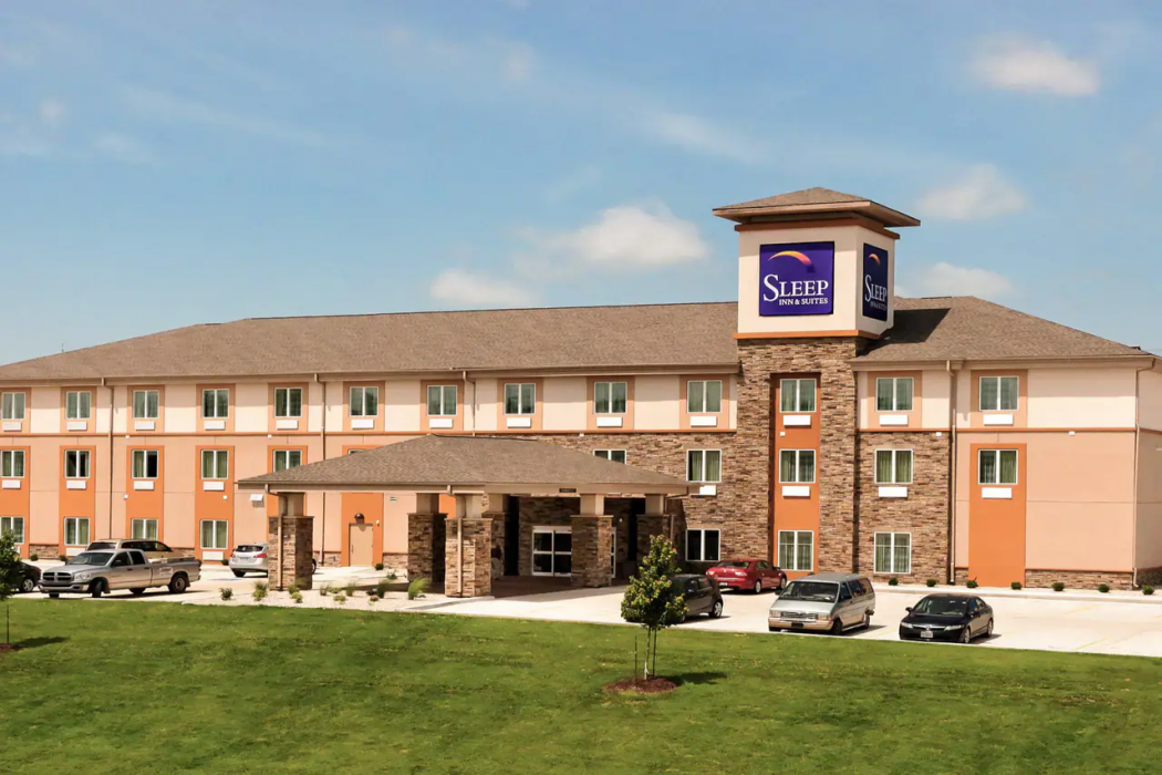 Sleep Inn & Suites Fort Scott 2/41