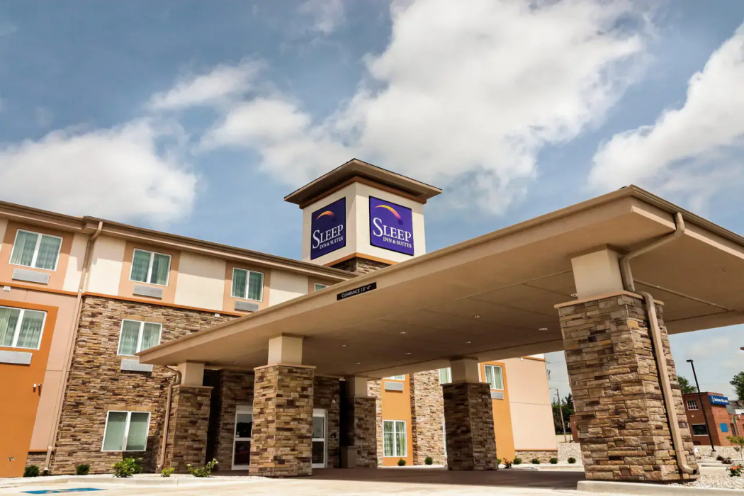 Sleep Inn & Suites Fort Scott 1/41