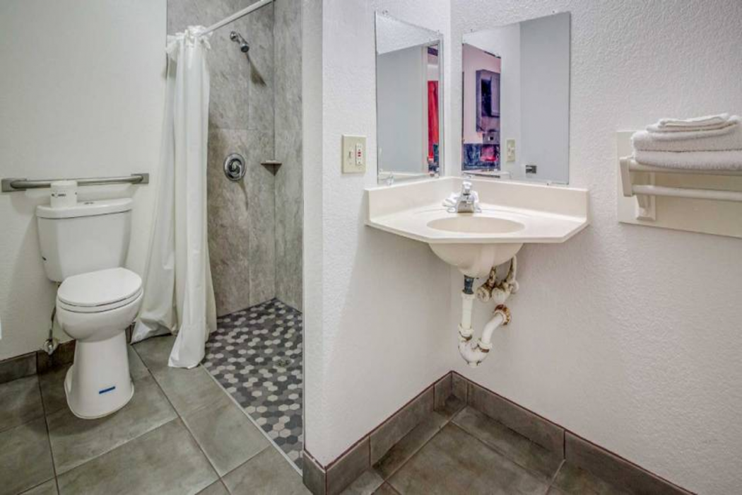 Motel6 Conroe, TX 22/63