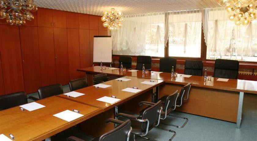 DANUBIUS HEALTH SPA RESORT ESPLANADE 33/66
