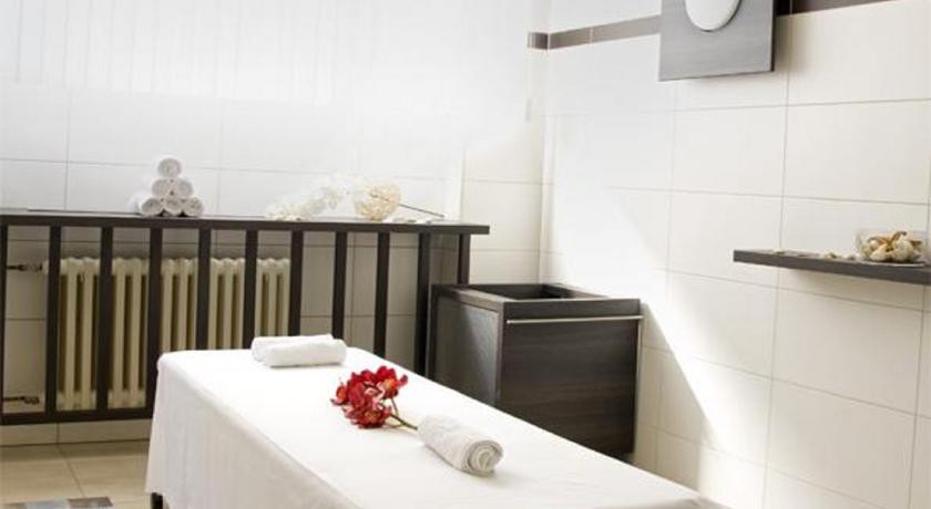 DANUBIUS HEALTH SPA RESORT ESPLANADE 32/66