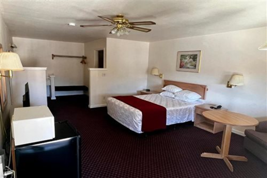 Rodeway Inn Winnemucca NV 12/15