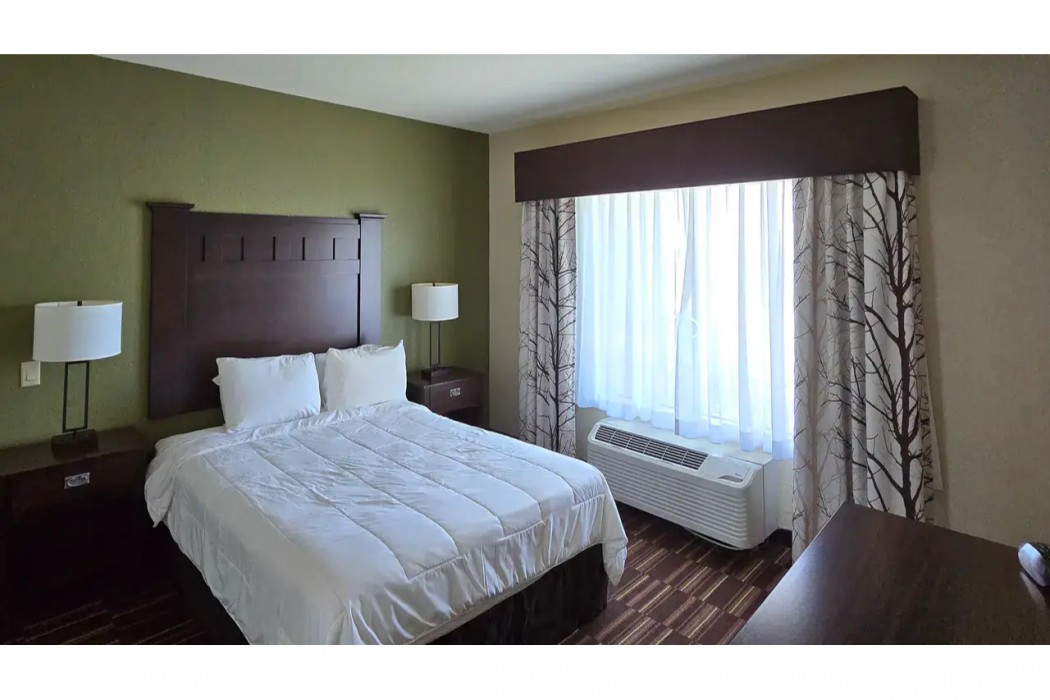 Comfort Inn & Suites Beeville, TX 3/15