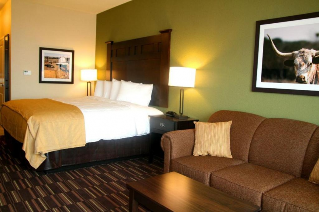 Comfort Inn & Suites Beeville, TX 1/15