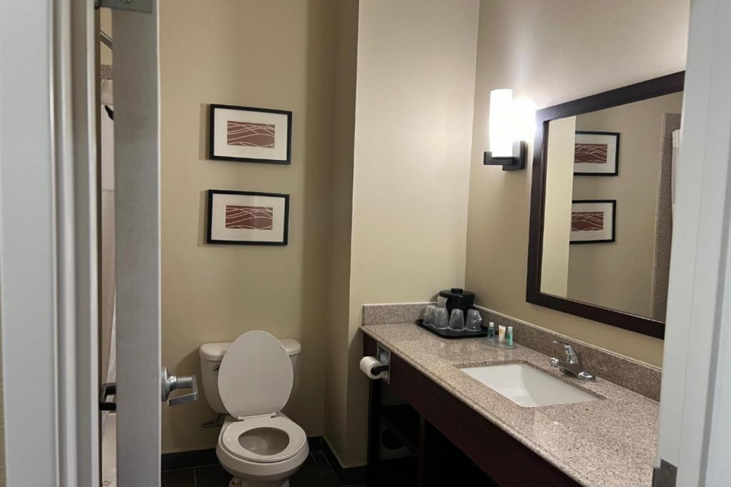 Days Inn & Suites by Wyndham Manheim Lebanon 9/26