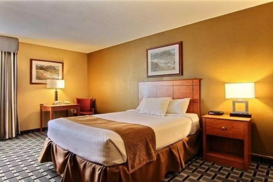 Quality Inn Thief River Falls, MN 9/23