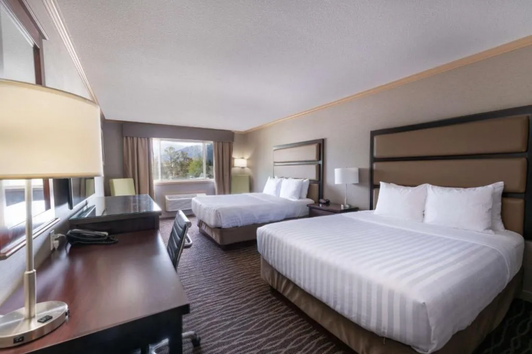 Prestige Radium Hot Springs Resort, WorldHotels Crafted 7/34