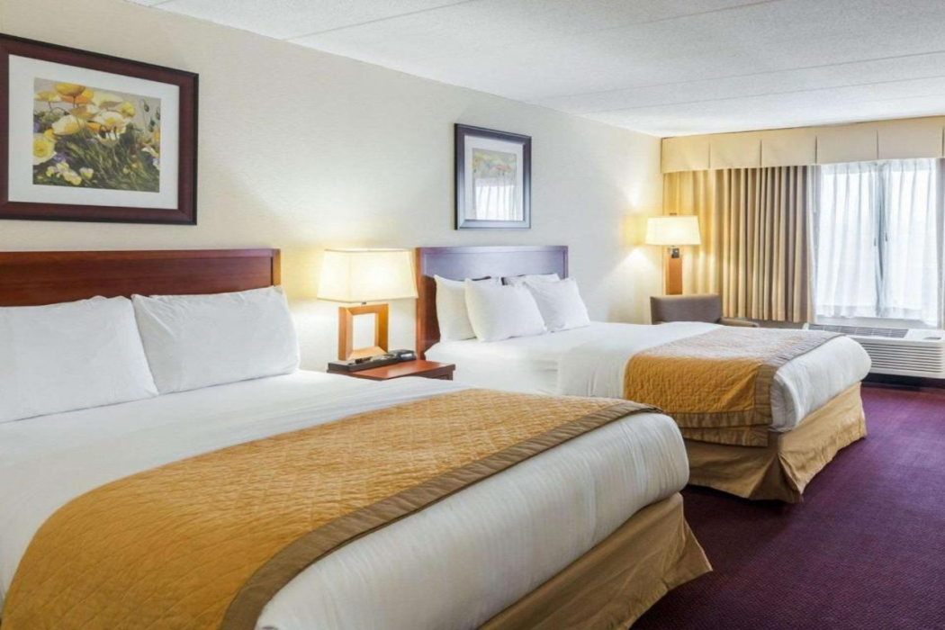Clarion Hotel Somerset - New Brunswick, NJ 11/33