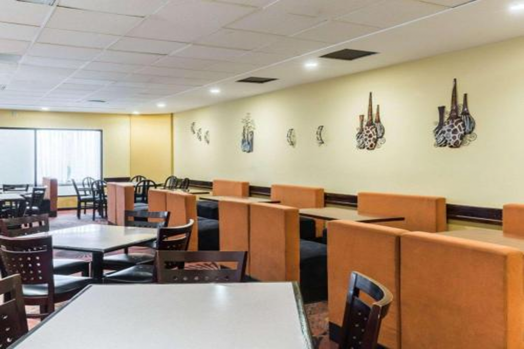 Clarion Hotel Somerset - New Brunswick, NJ 9/33