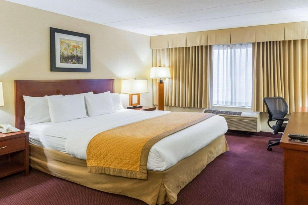 Clarion Hotel Somerset - New Brunswick, NJ 12/33