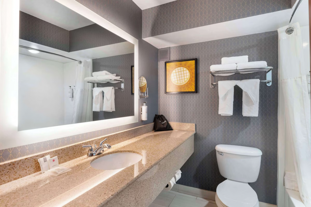 Best Western Premier Richmond City Gateway 33/63