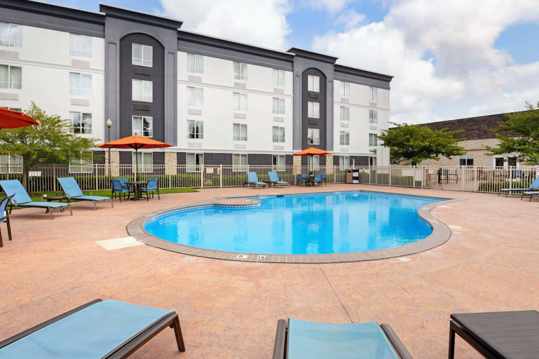 Best Western Premier Richmond City Gateway 50/63