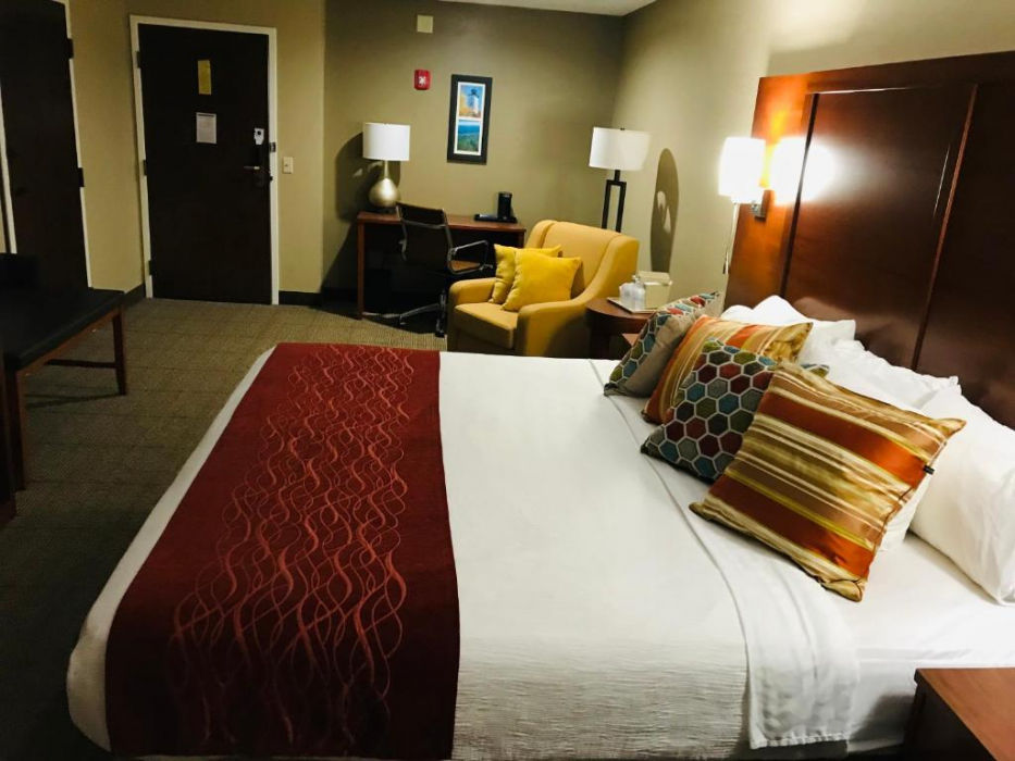 Comfort Inn Erie - Near Presque Isle 10/13