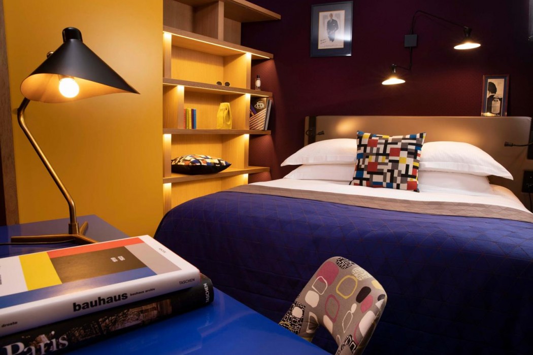 Artus Hotel 11/71