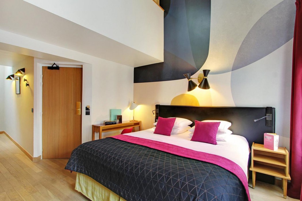 Artus Hotel 10/71